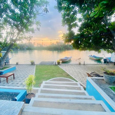 Villa Riverside 阿鲁特伽马 外观 照片