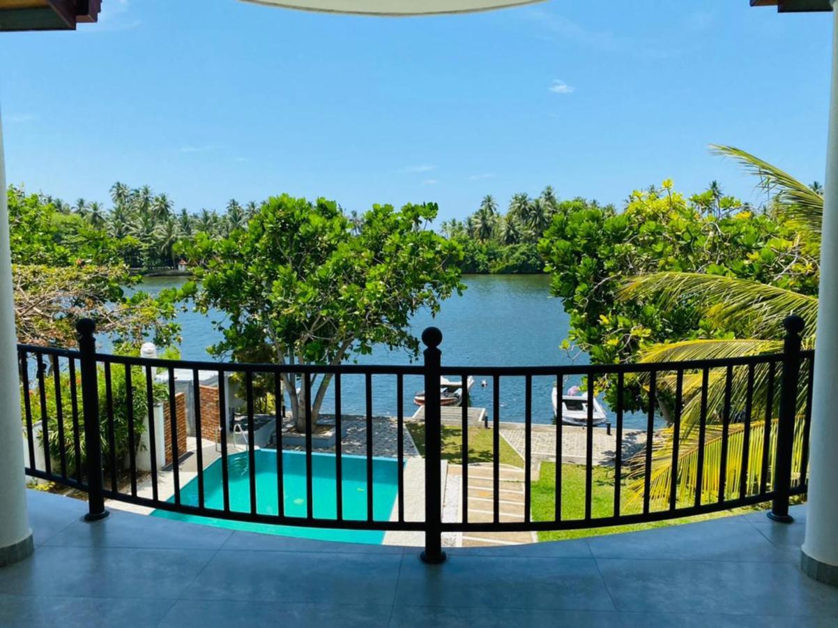 Villa Riverside 阿鲁特伽马 外观 照片