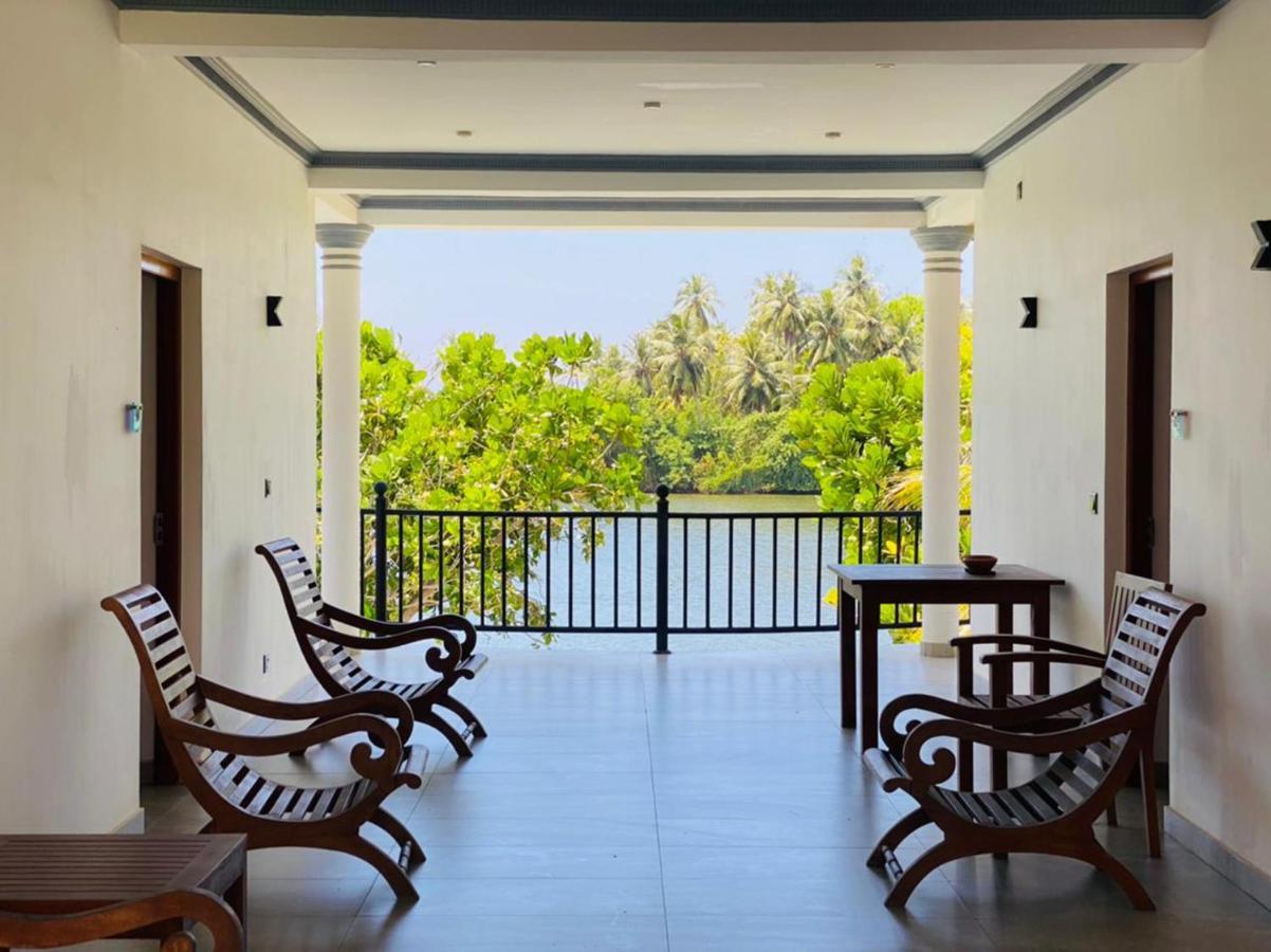 Villa Riverside 阿鲁特伽马 外观 照片