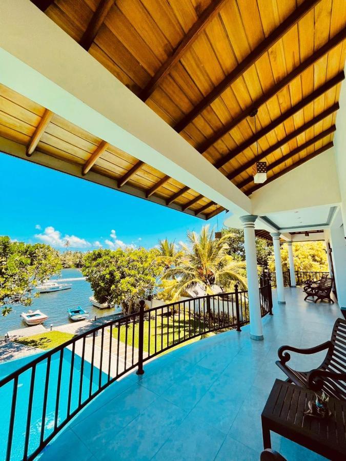 Villa Riverside 阿鲁特伽马 外观 照片