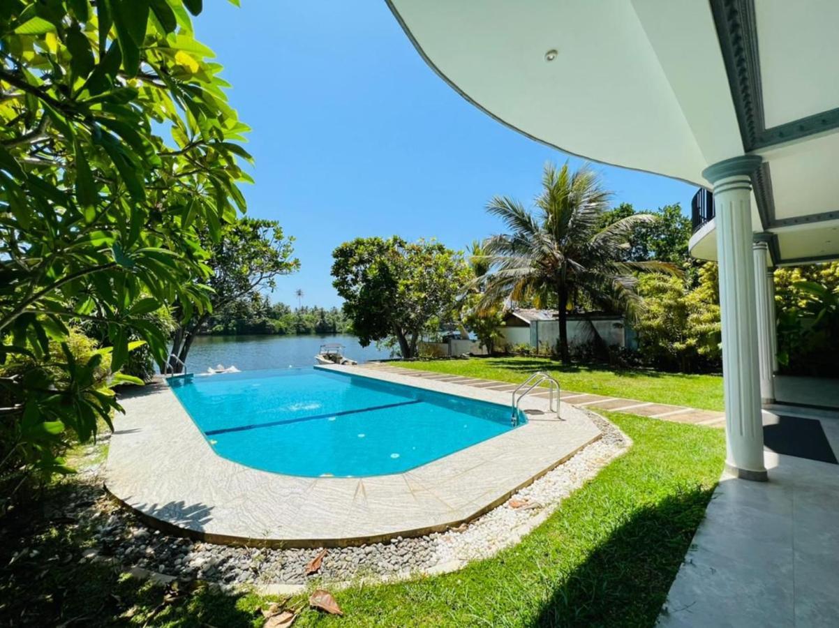 Villa Riverside 阿鲁特伽马 外观 照片