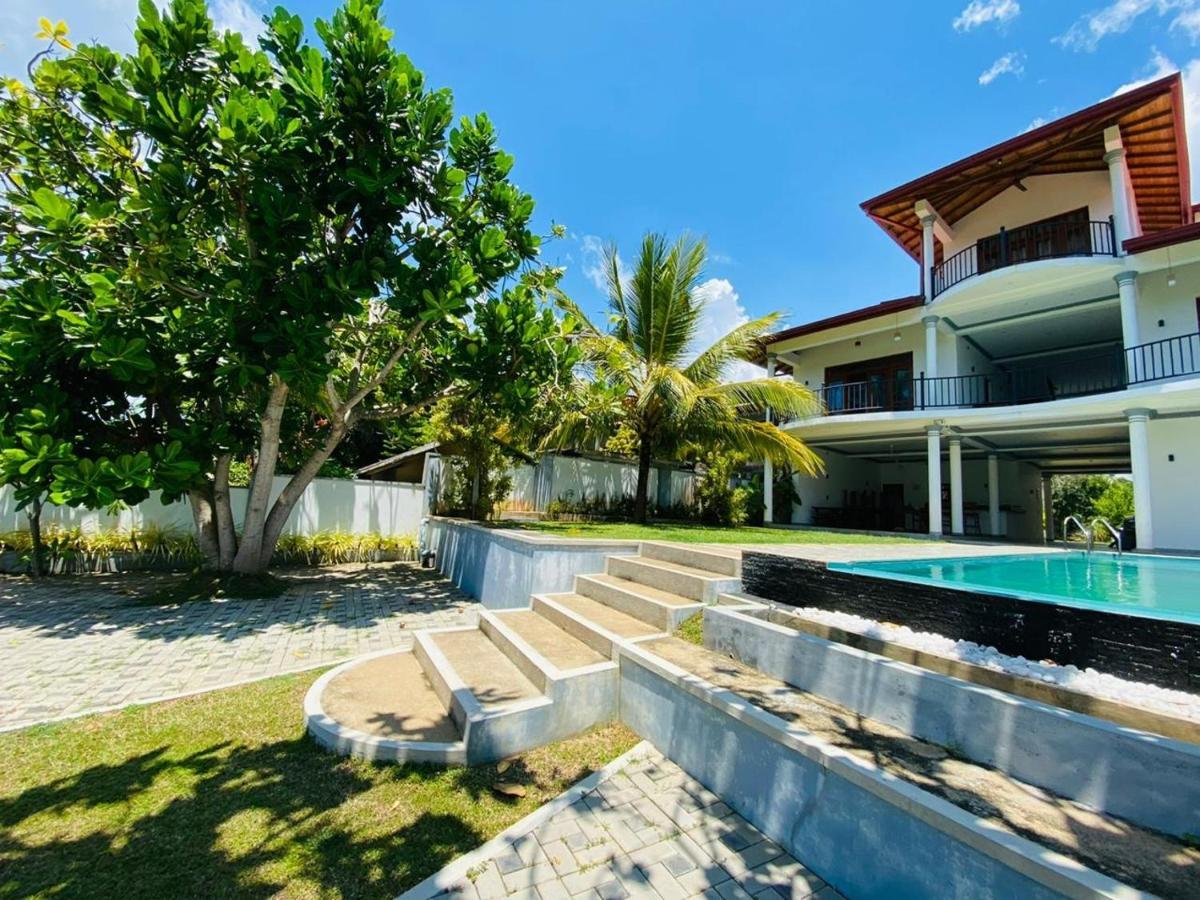 Villa Riverside 阿鲁特伽马 外观 照片