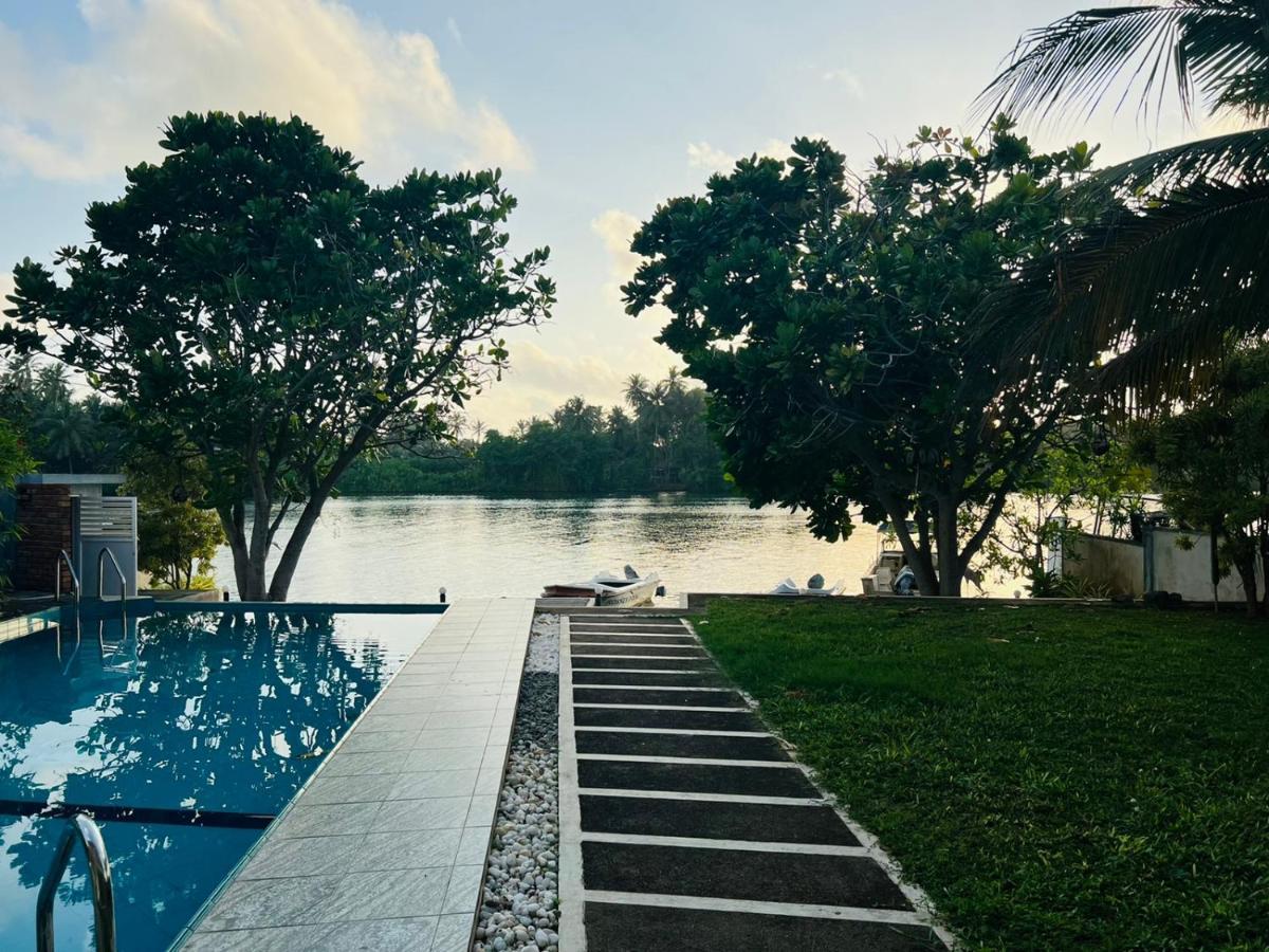 Villa Riverside 阿鲁特伽马 外观 照片