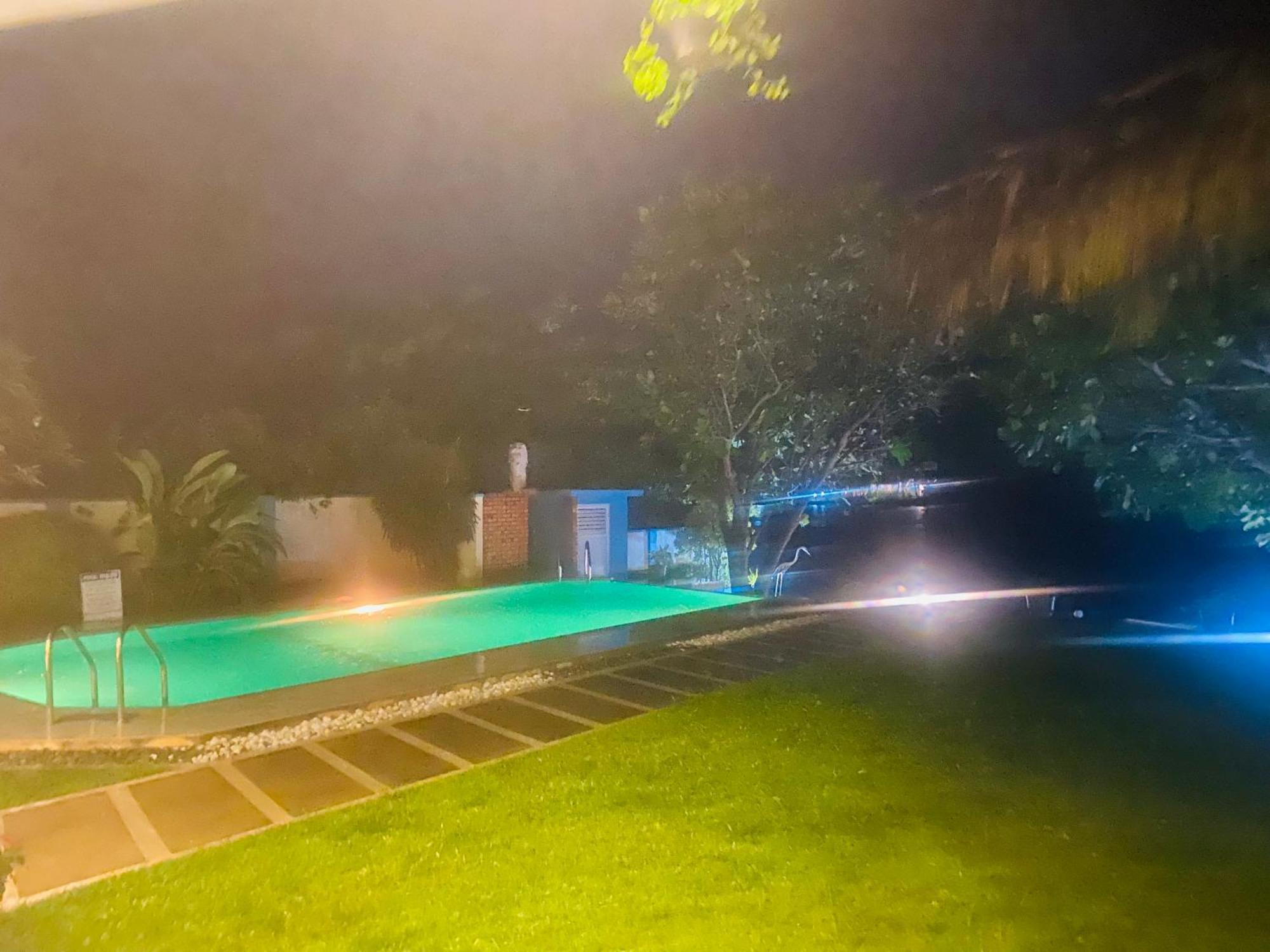 Villa Riverside 阿鲁特伽马 外观 照片