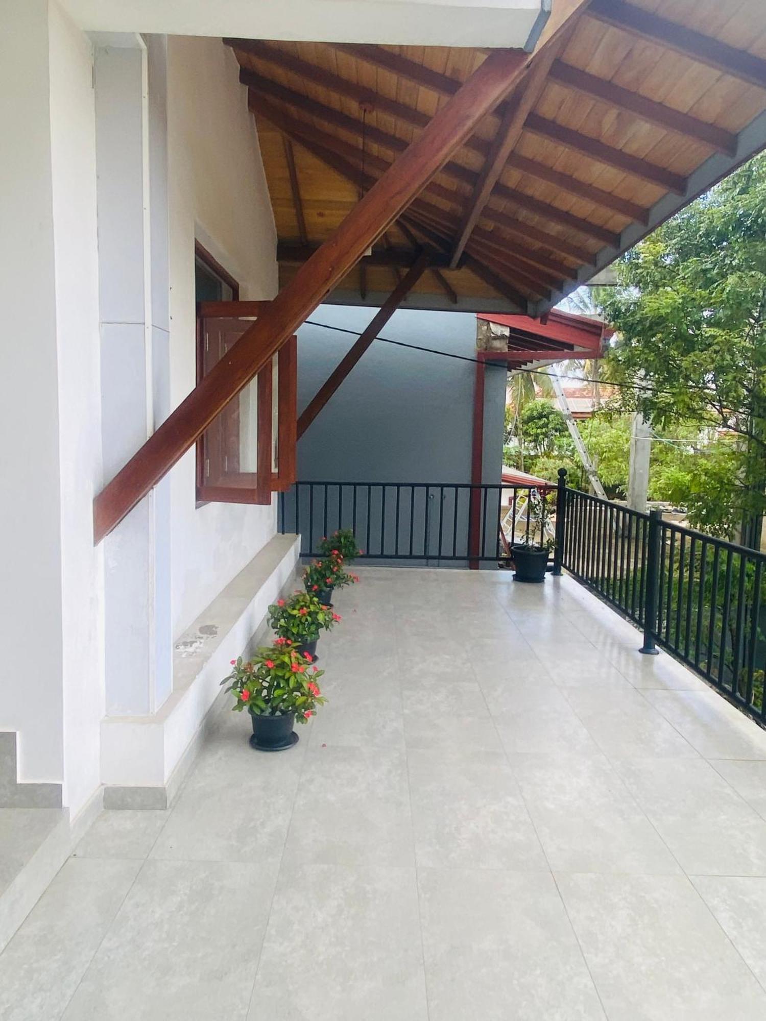 Villa Riverside 阿鲁特伽马 外观 照片
